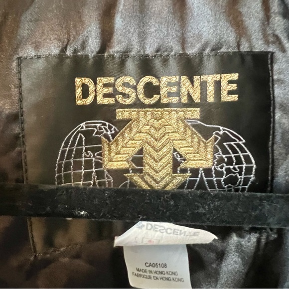 Vintage DESCENTE Black Shimmery Belted Winter Ski Jacket—SZ. 8 - Picture 16 of 17